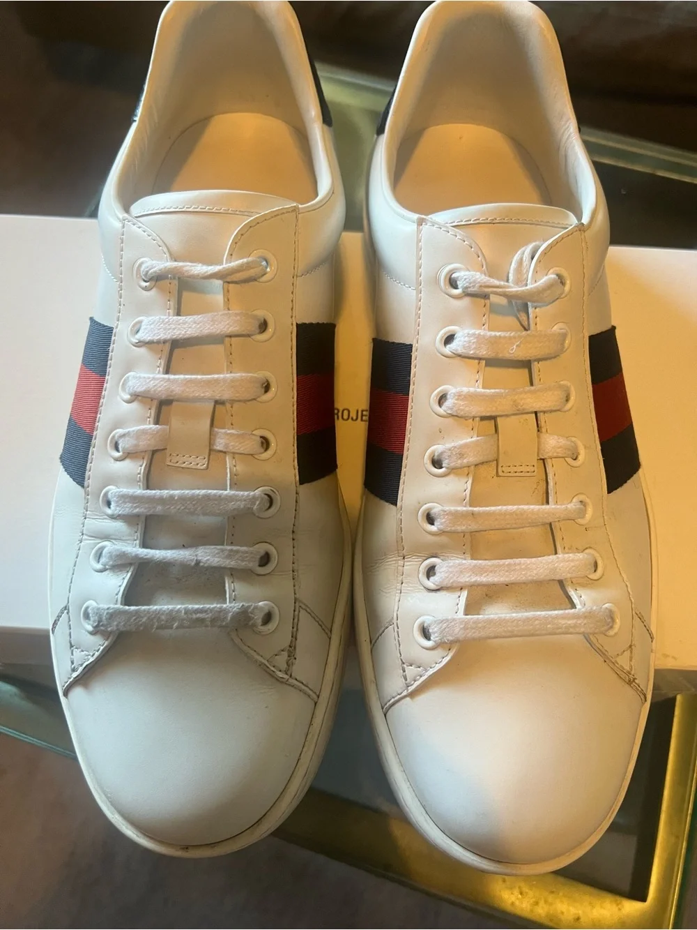 Gucci White Leather Sneakers with Navy and Red Web Stripe great condition SZ 10